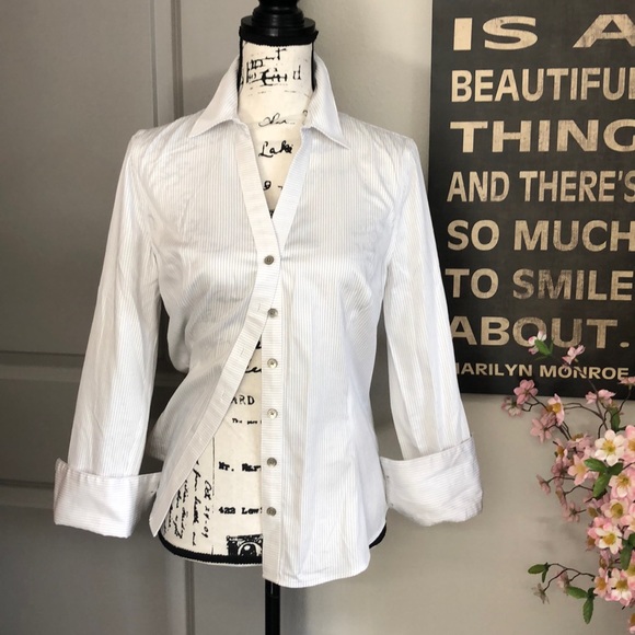 Calvin Klein Tops - 💕Excellent Calvin Klein Striped Career Shirt💕